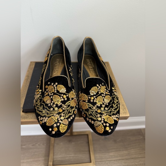 Alexander McQueen Embroidered Velvet Acorn Smoking Slipper - Picture 3 of 15